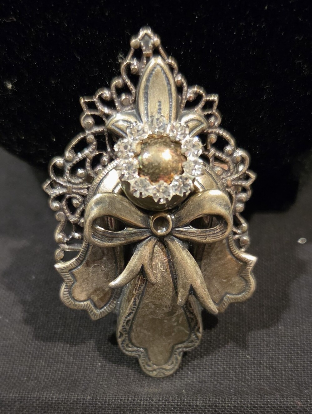 KAT'S CREATIONS BROOCH